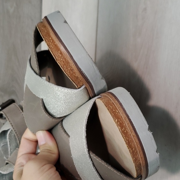 NEW OTBT Womens Teamwork Ankle Leather Wedge Sandals shoes sz 9M - Picture 7 of 11